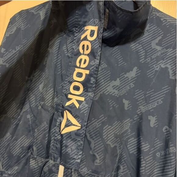 Reebok Women’s 2XL Mesh Lined Printed Focus Track Jacket With Front Pockets - Picture 2 of 5